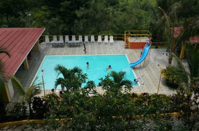Hotel Colinas Bethel Bonao piscine 2